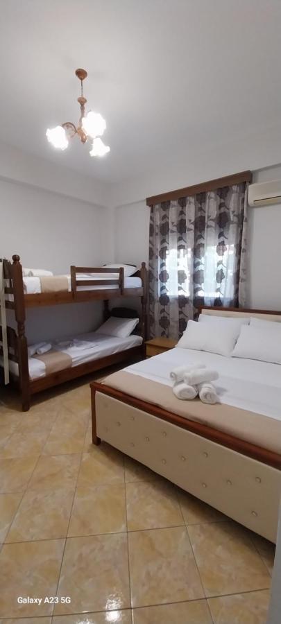 Collaku Apartment'S Vlorë Eksteriør billede